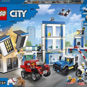 Конструктор LEGO City Поліцейська дільниця (60246)
